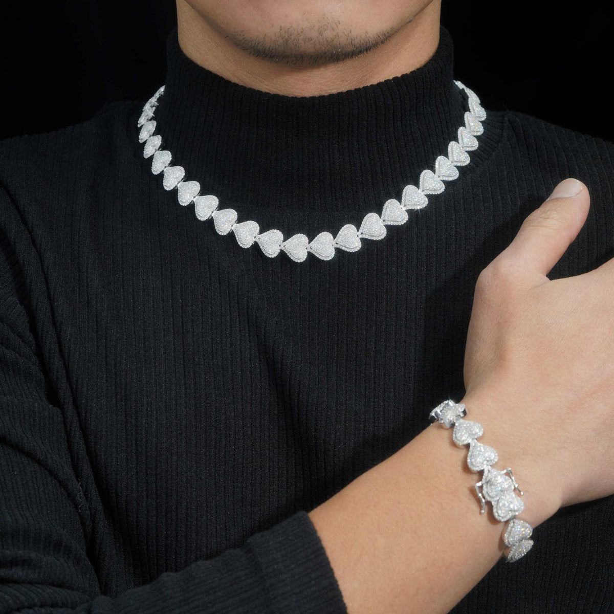 13mm Heart Iced Cuban Bracelet — 925 Silver - detail